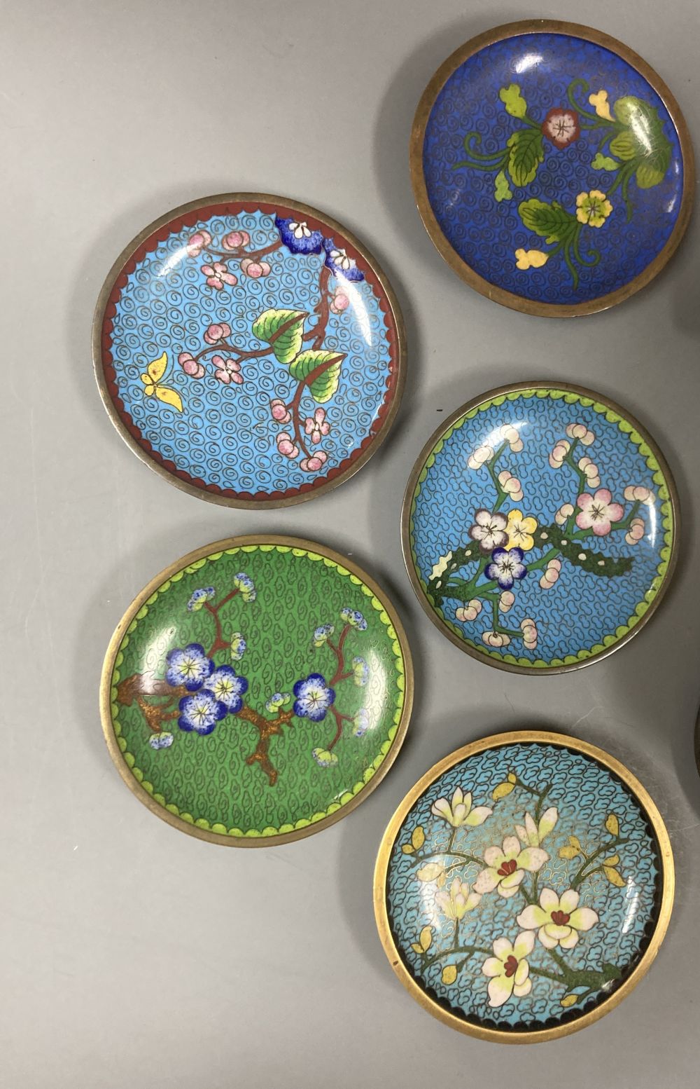 A Chinese famille rose vase, a spelter figure of Liu Hai, 17cm and five cloisonne dishes